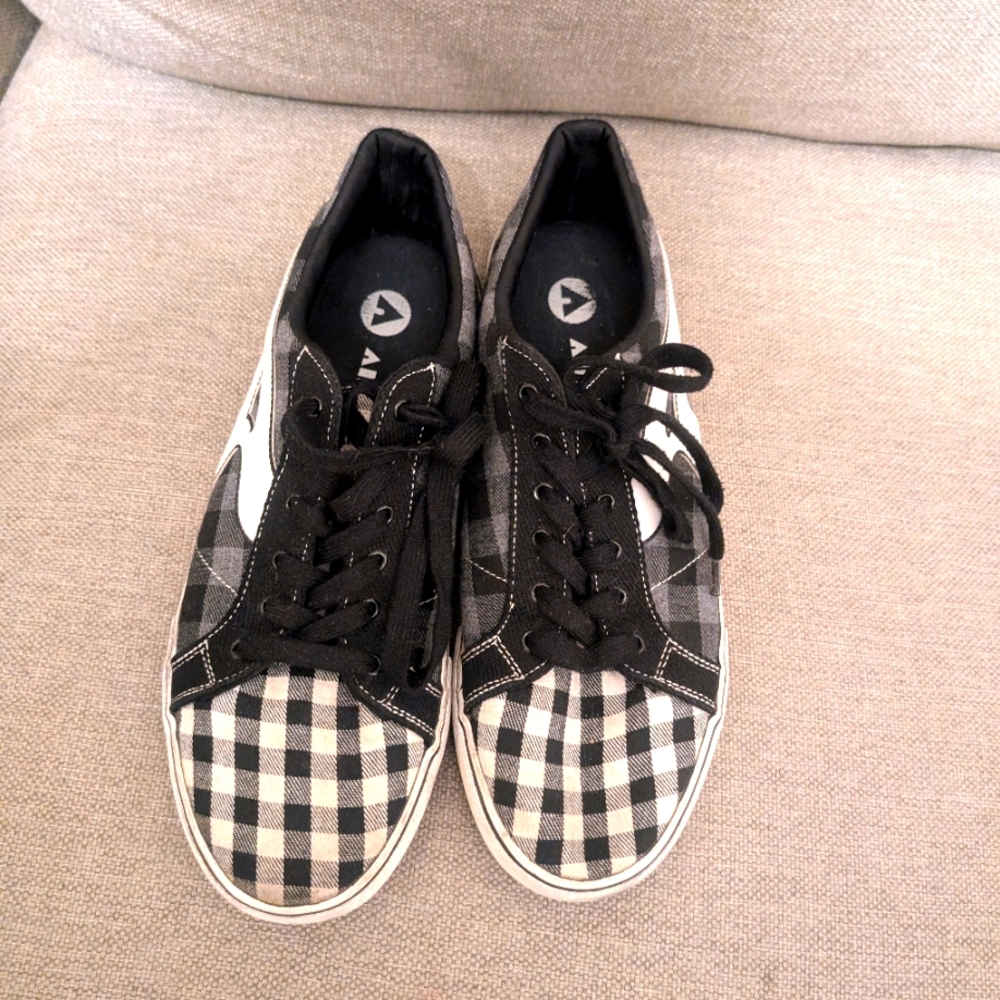 Airwalk Checkered Shoes
